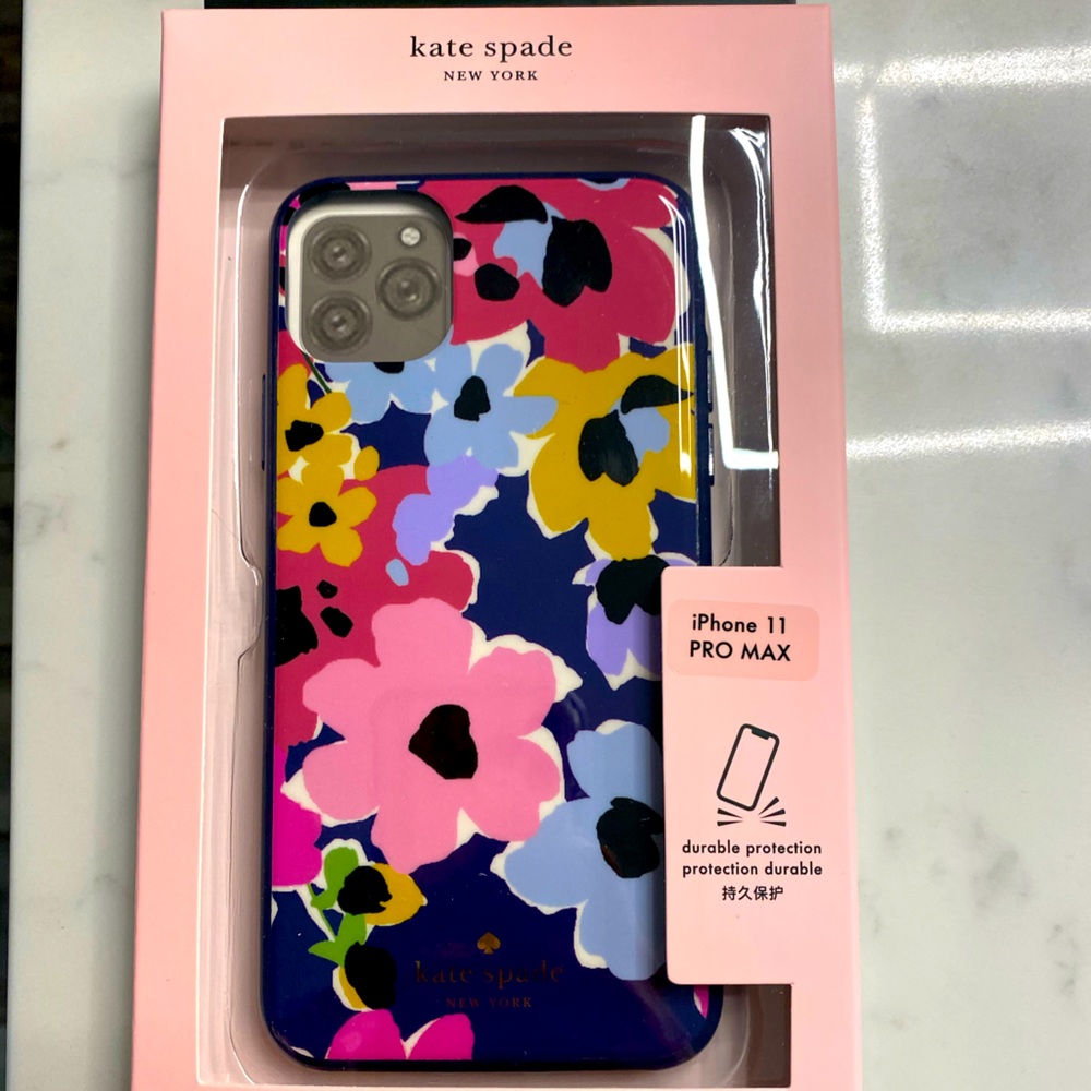 Kate Spade IPhone pro max case